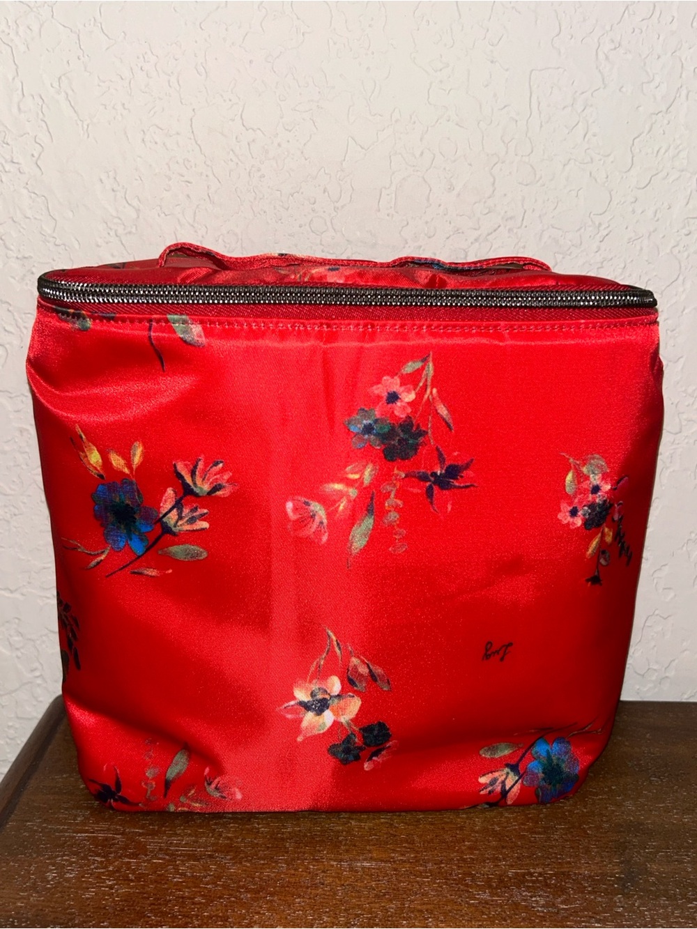 Lug Dolly Floral Print Zipper Closure Top Handle Travel Makeup Cosmetic Bag